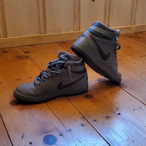 Men's Nike Air Leather Classic Hig- Top Sneakers Sz 7.5